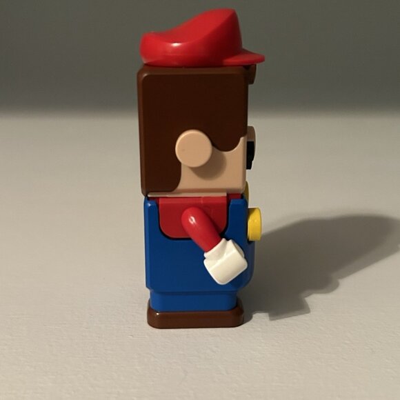 LEGO Super Mario: Interactive Mario - Picture 10 of 13